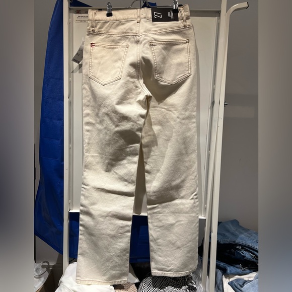 BDG Loose Straight Jeans - Picture 2 of 5